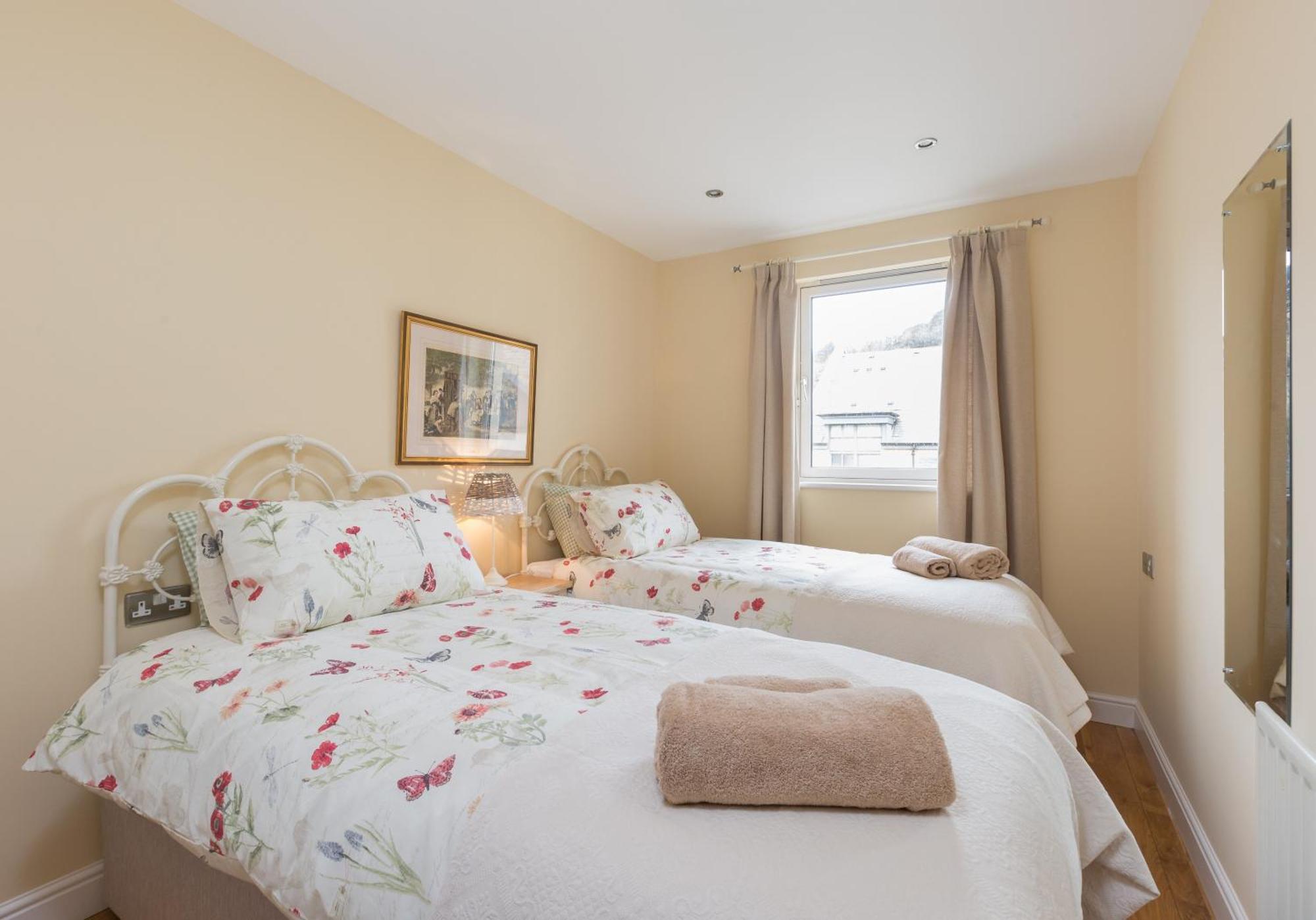 Old Tolbooth Wynd - 393 Apartment เอดินบะระ ภายนอก รูปภาพ